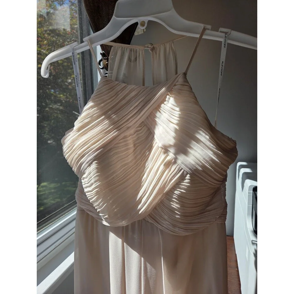 Bill Levkoff Women's Bridesmaid Gown Chiffon Halter Full Length Champagne, Sz 8 - Picture 9 of 11